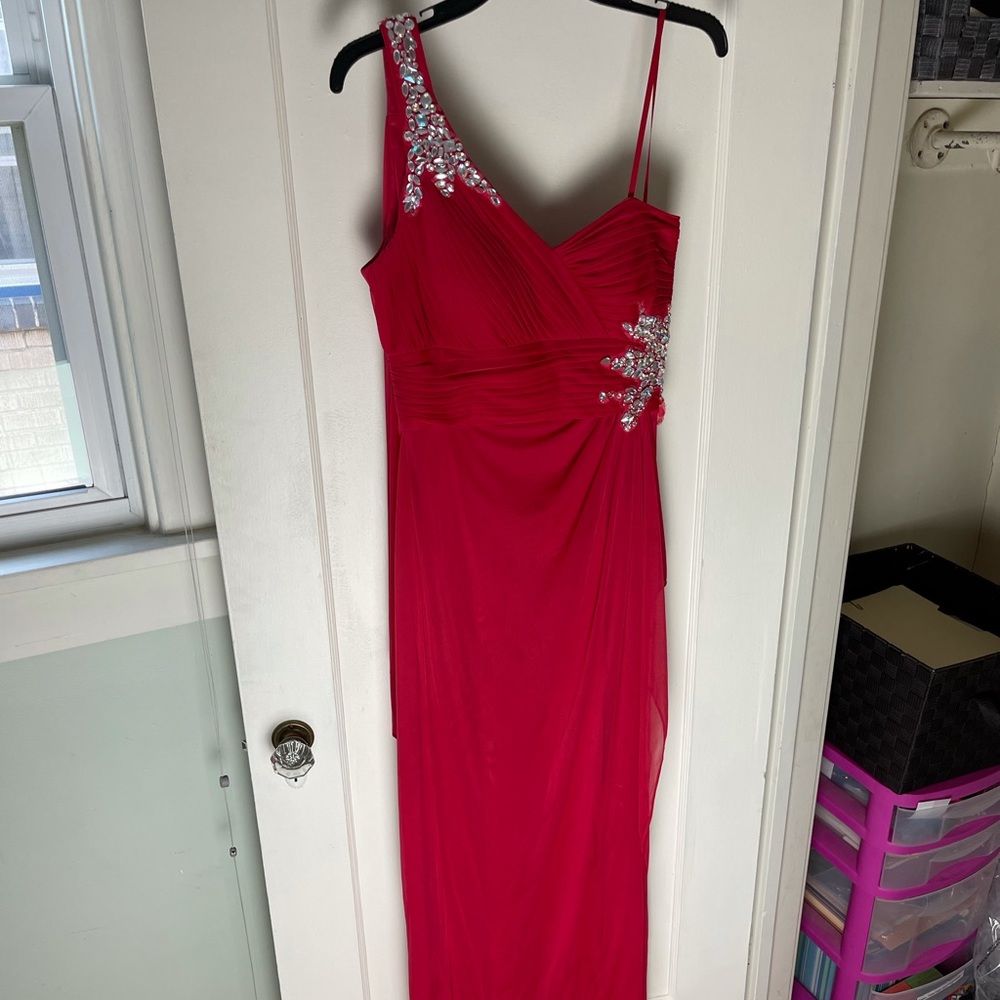 XSCAPE Red Formal One Shoulder Cape Gown Size 8